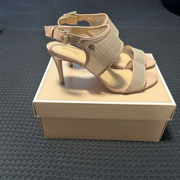 Michael Kors Leilah Sandals - Picture 1 of 2